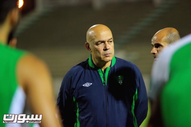 الاهلي يشكل لجنة فنية لمناقشة