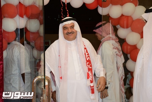 تونسي يضاعف المكافآت للاعبي الوحدة