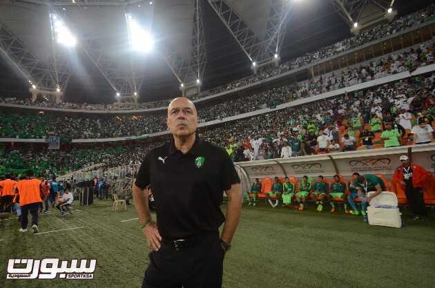 غروس الاهلي تحكم في المباراة
