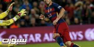 Football Soccer - Barcelona v Celta Vigo- Spanish Liga BBVA - Camp Nou stadium, Barcelona - 14/2/16Barcelona's Luis Suarez shoots to score a goal against Celta Vigo. REUTERS/Albert Gea TPX IMAGES OF THE DAY