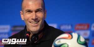 (FILES) A picture taken on December 5, 2013, shows French footbal star Zinedine Zidane during a press conference on the eve of the Brazil 2014 FIFA Football World Cup final draw, in Costa do Sauipe. Zidane is poised to become head coach of French Ligue 1 football team Bordeaux, according to reports in the French media on May 6, 2014. AFP PHOTO / VANDERLEI ALMEIDA