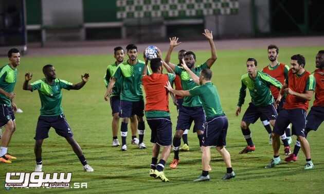 بالصور الرمز يتابع تحضيرات الأهلي
