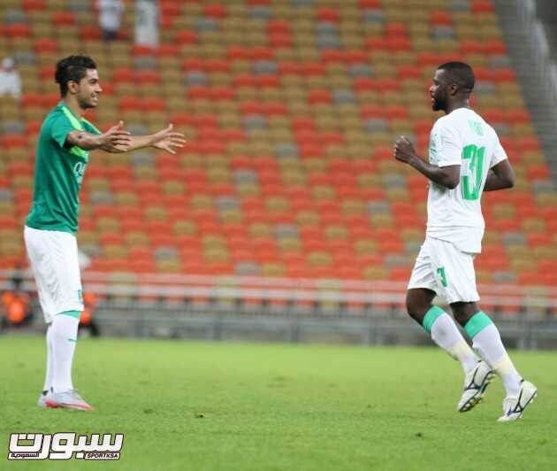صور من لقاء الأهلي نجران