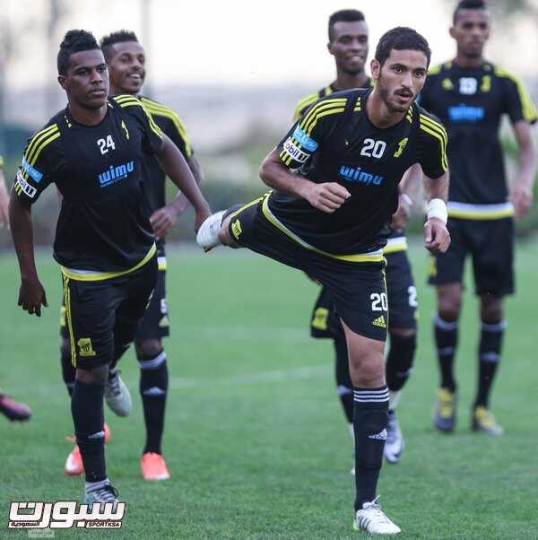 بالصور الاتحاد يتدرب على فترتين