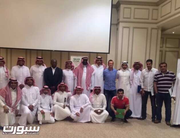 ورشة عمل لممثلي كرة قدم