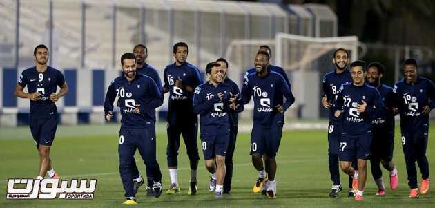 مران إعتيادي للاعبي الهلال الشمراني