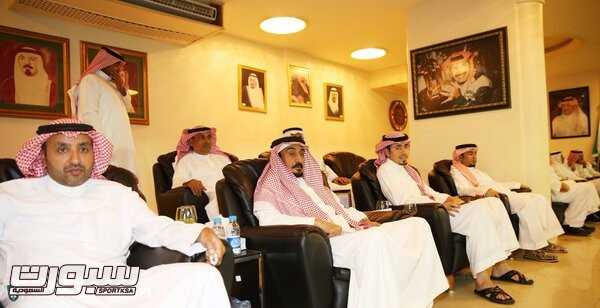 صور من ودية الاهلي والوحدة