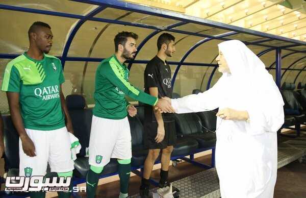 صور من ودية الاهلي والوحدة