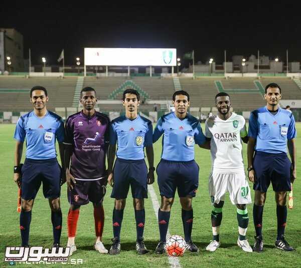 صور من ودية الاهلي والوحدة