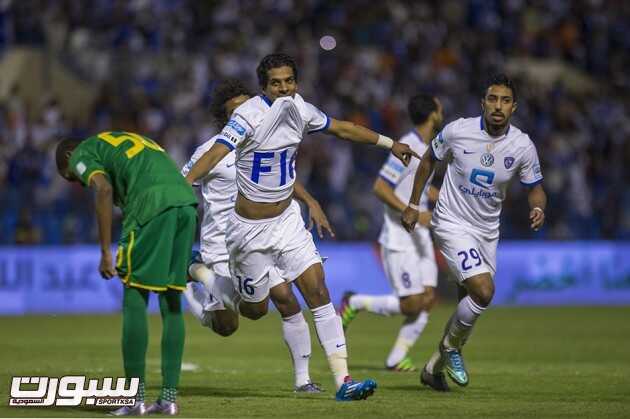 صور من لقاء الخليج الهلال