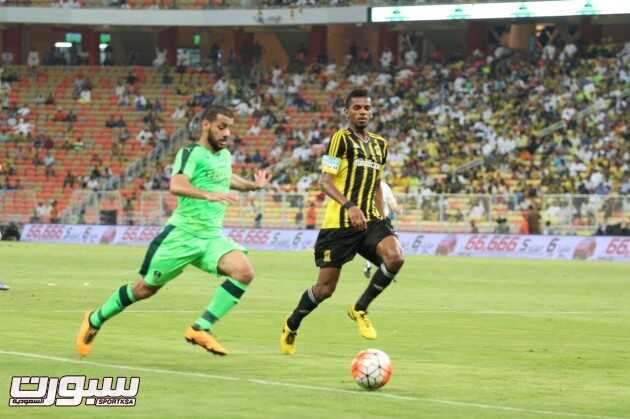 صور من لقاء الأهلي الإتحاد