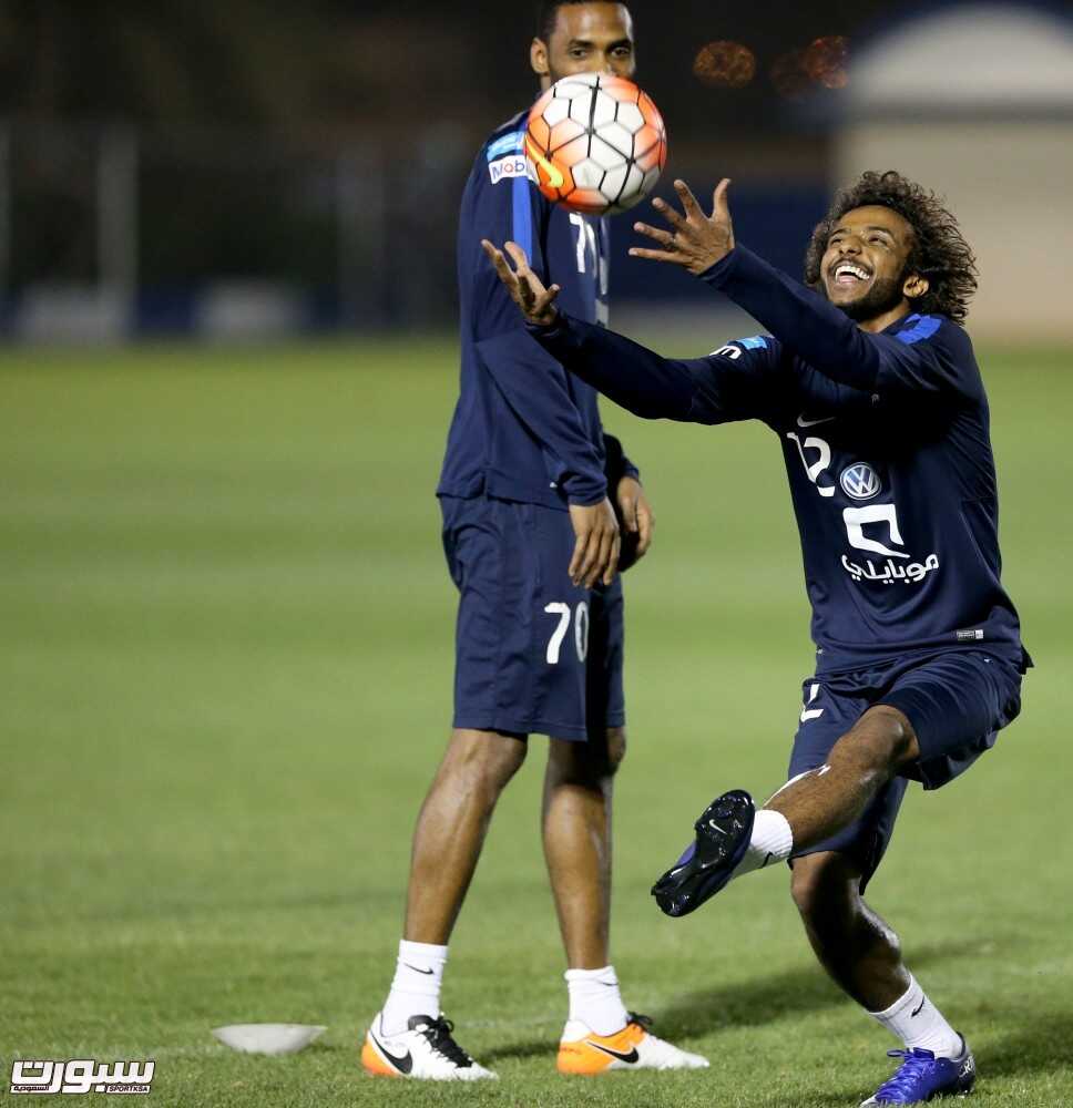 بالصور الهلال يختتم تحضيراته للقاء