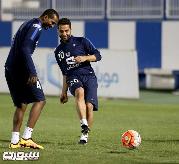 بالصور الهلال يختتم تحضيراته للقاء