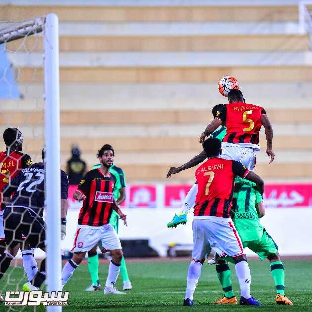 صور من لقاء الرائد الأهلي