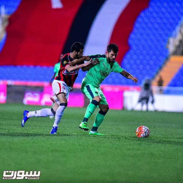 صور من لقاء الرائد الأهلي