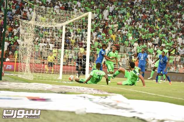 صور من لقاء الأهلي الهلال