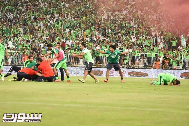 صور من لقاء الأهلي الهلال