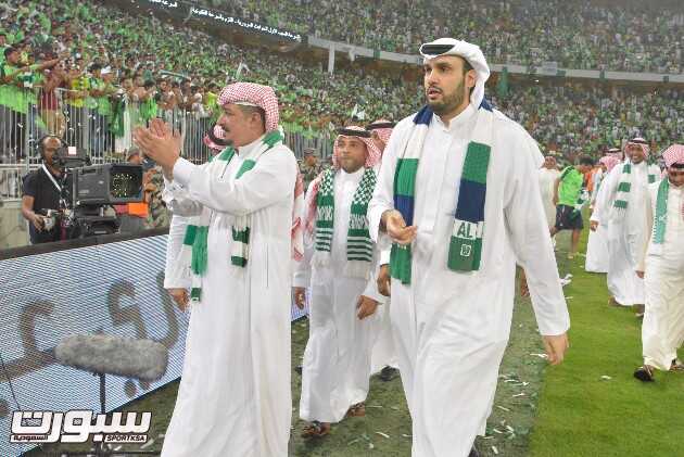 صور من لقاء الأهلي الهلال
