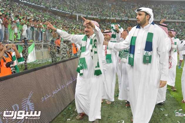صور من لقاء الأهلي الهلال