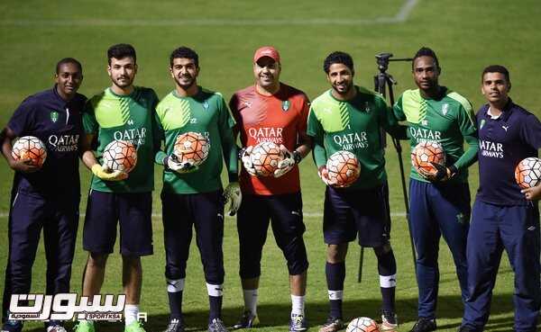 بالصور الأهلي يواصل تحضيراته للهلال