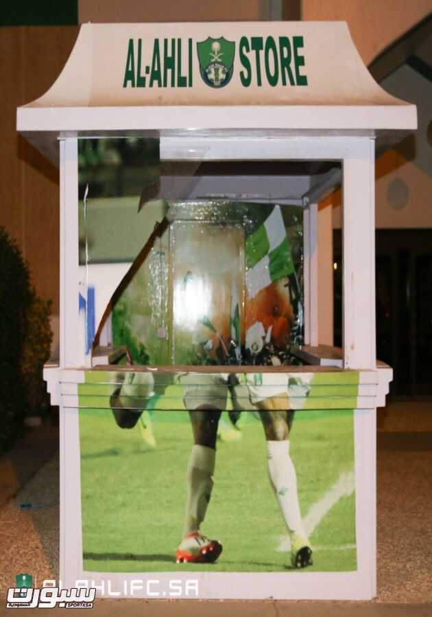 بالصور الاهلي يبدأ الإثنين بيع