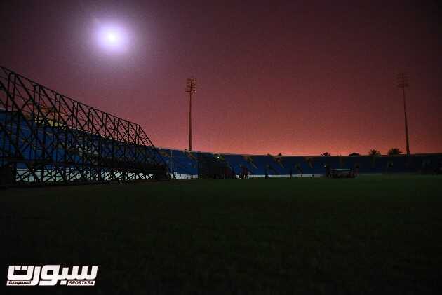 بالصور إنقطاع الكهرباء في ملعب
