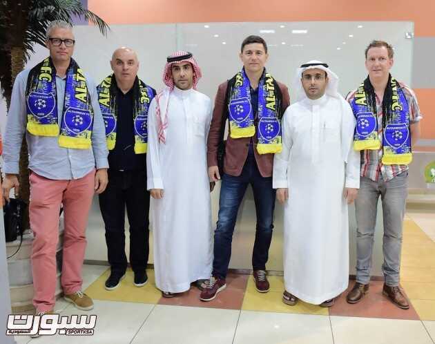 بالصور وصول مدرب التعاون كالزيتش