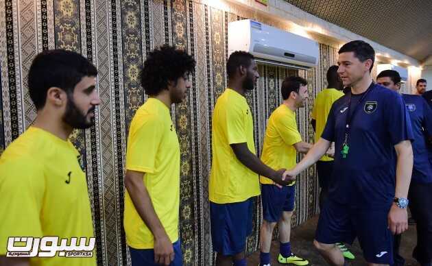 بالصور إنطلاق تدريبات الفريق الأول