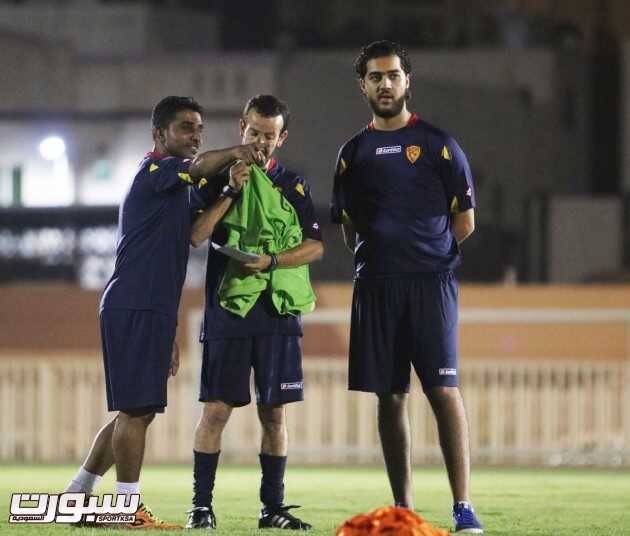 بالصور القادسية يواصل تحضيراته بقيادة