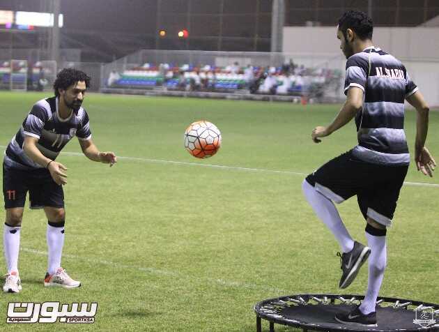 بالصور: الشباب يواصل استعداداته للموسم