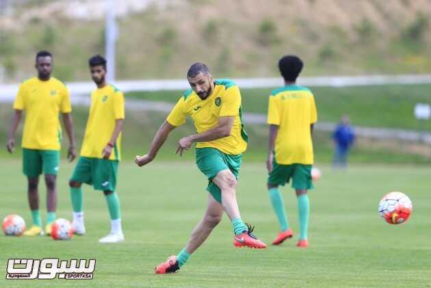 الخليج يدشن تحضيراته بفترتين ضمن