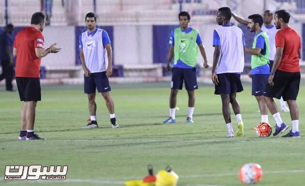 الهلال يواصل تحضيراته والزوري والشمراني