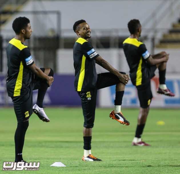صور من تدريبات الفريق الاول