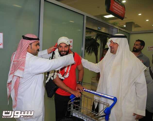 بالصور بعثة الرائد تصل إلى