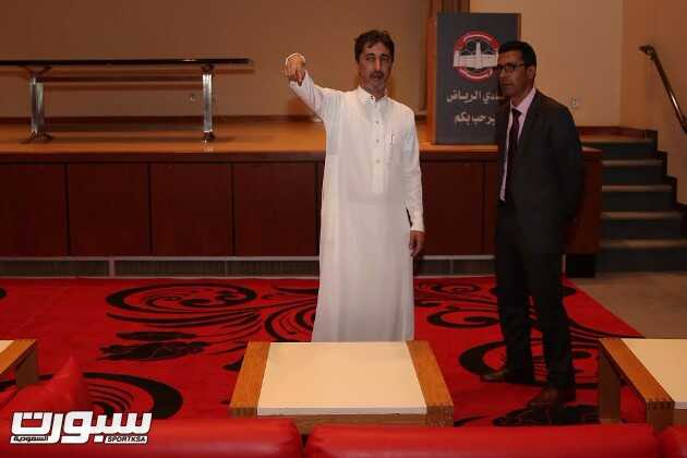مدير عام شركة ليون برو