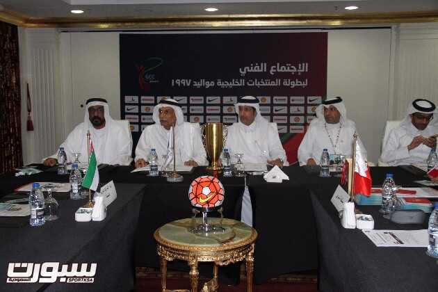 الاخضر العنابي يواجه نظيره الابيض