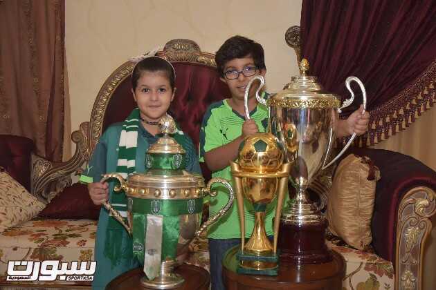 احتفال جماهير النادي الاهلي بمنزل