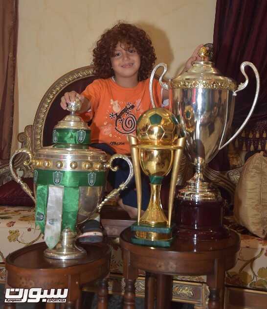 احتفال جماهير النادي الاهلي بمنزل