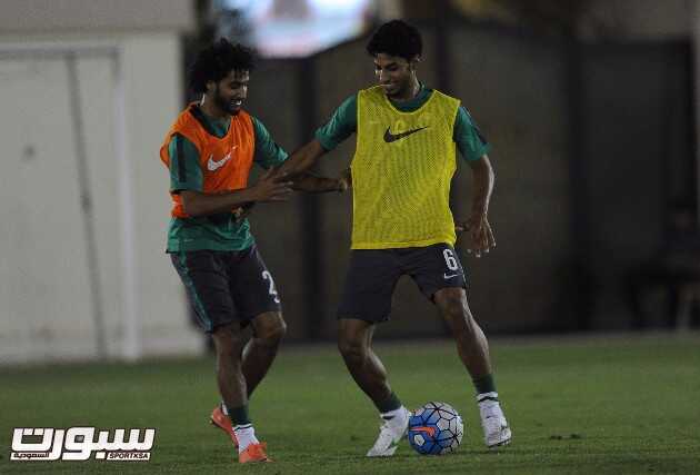 صور من تدريبات صقور الصحراء