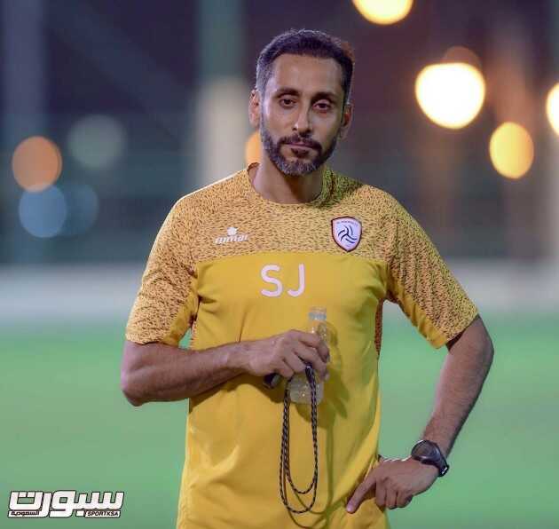 سامي يستغني عن الطاقم الطبي