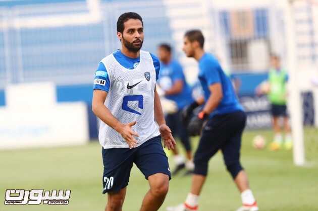 بالصور مران فني للاعبي الهلال