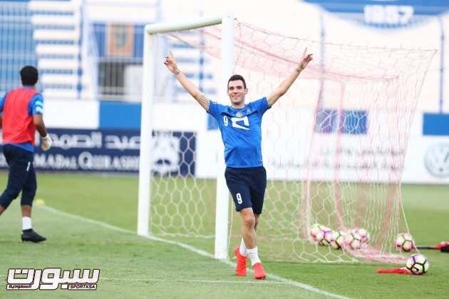 بالصور مران فني للاعبي الهلال