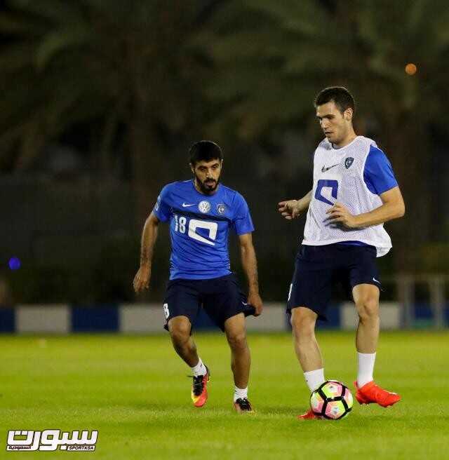 الهلال يؤدي مرانه الرئيسي للاتفاق