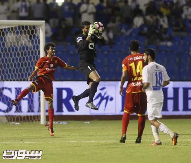 صور من لقاء القادسية الهلال