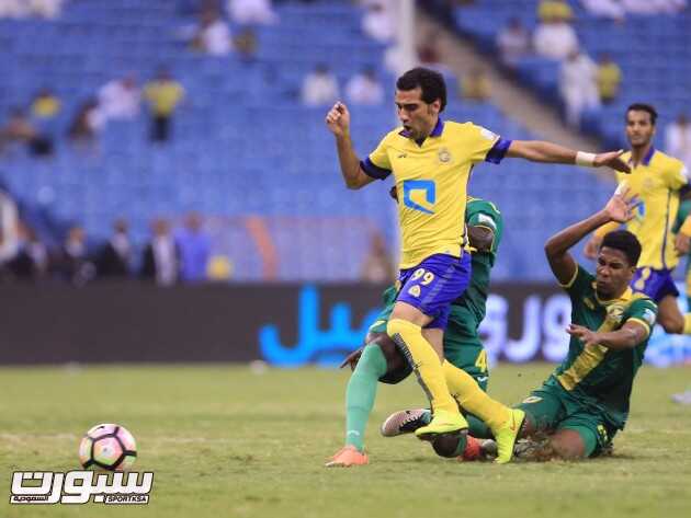 صور من لقاء النصر الخليج