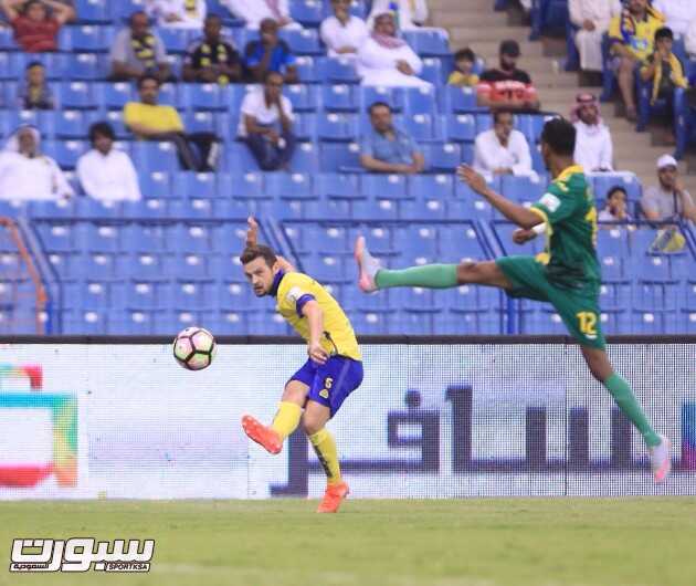 صور من لقاء النصر الخليج