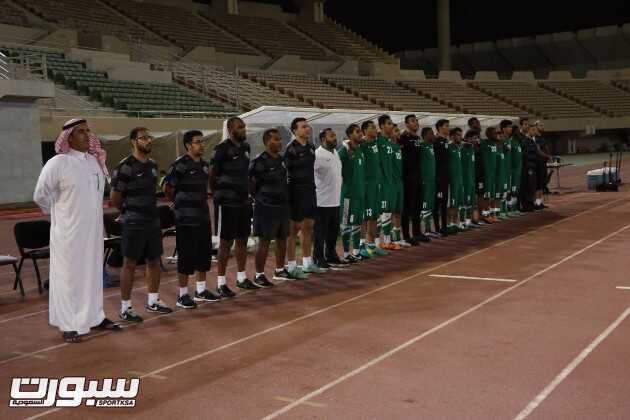 الأخضر الشاب يتغلب على نظيره