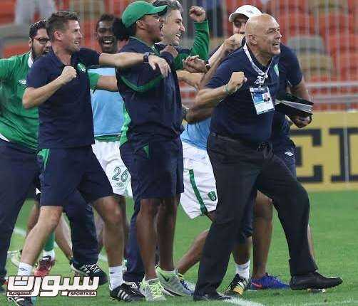 جستنيه يكشف عن توقعات لأهلي