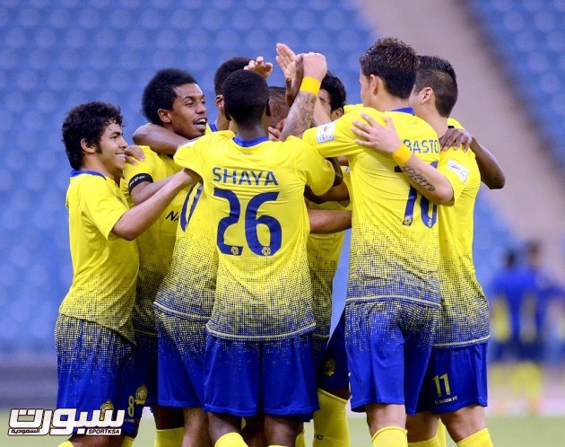 نقره لتكبير أو تصغير الصورة ونقرتين لعرض الصورة في صفحة مستقلة بحجمها الطبيعي