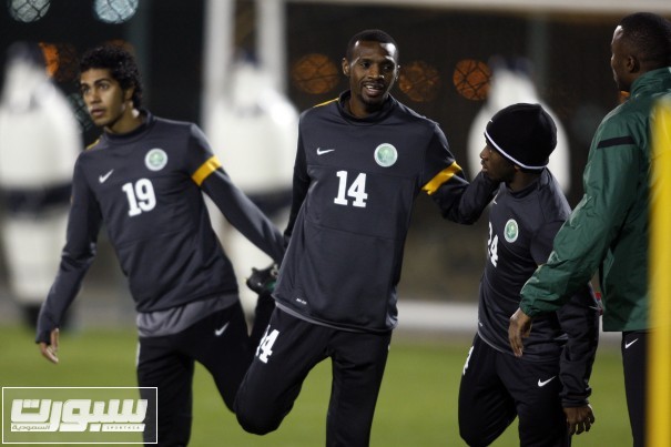 الاسباني لوبيز يستبعد العابد والمؤشر